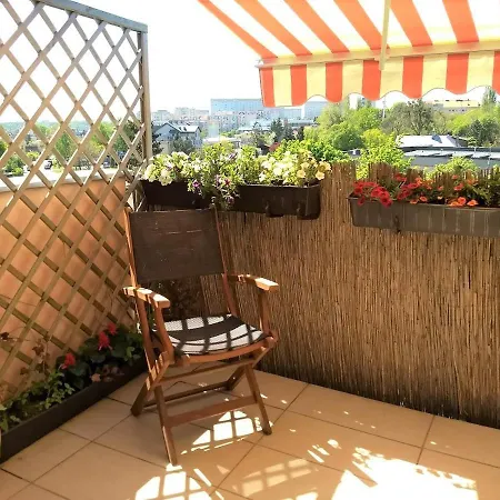 420 Apartment *